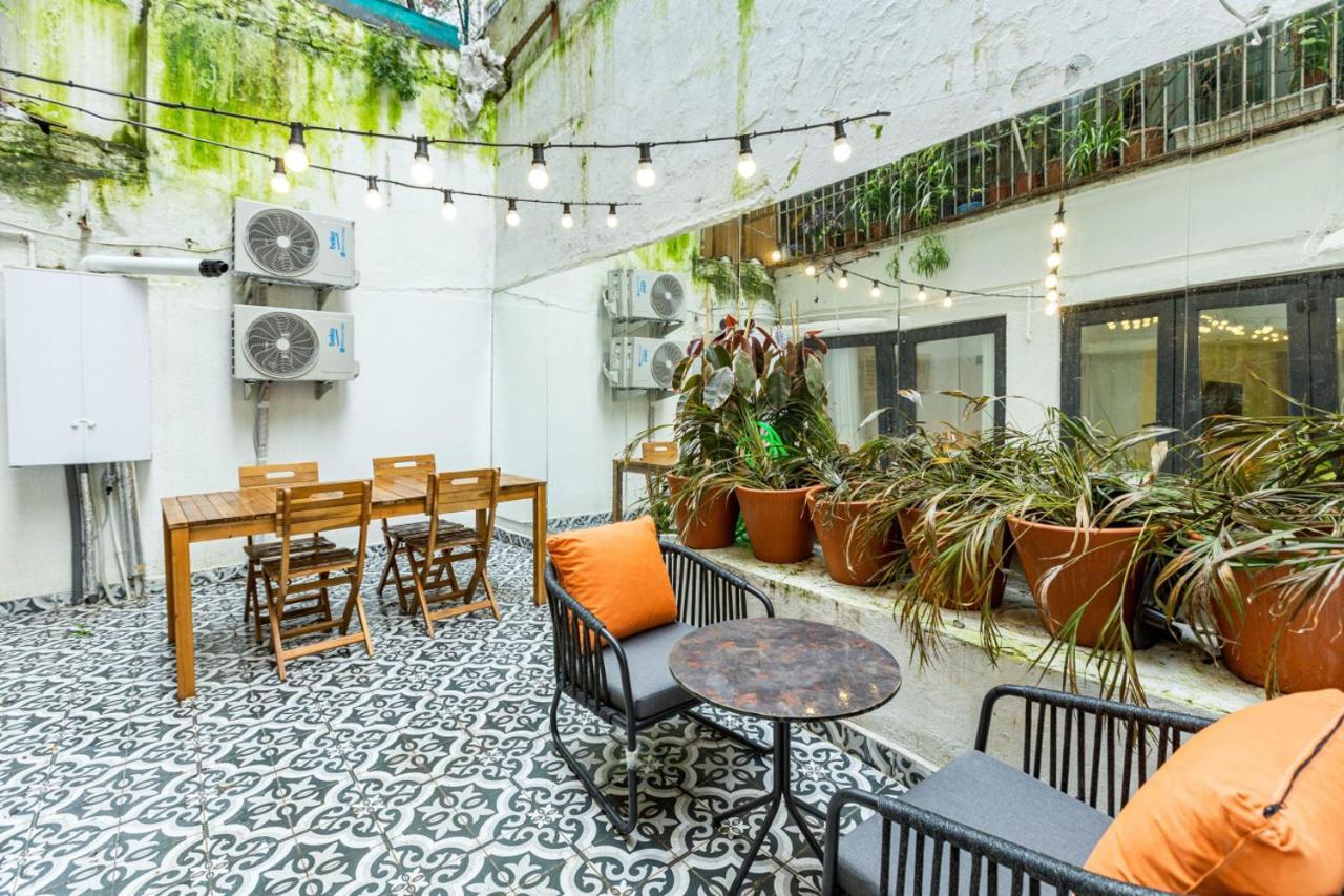 Excellent Flat With Lovely Backyard In Cihangir 이스탄불 외부 사진