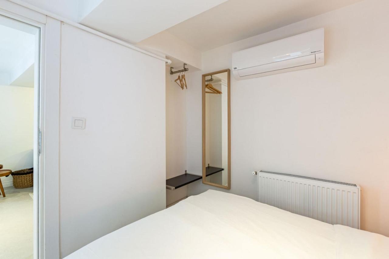 Excellent Flat With Lovely Backyard In Cihangir 이스탄불 외부 사진