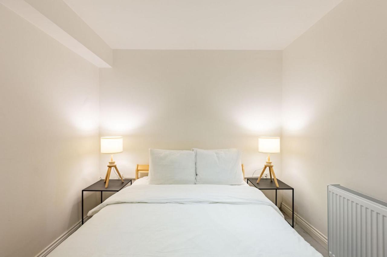 Excellent Flat With Lovely Backyard In Cihangir 이스탄불 외부 사진